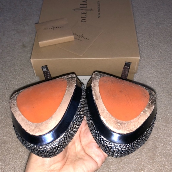 Cole Haan “Chelsea” sequin pumps w/Nike Air - Picture 4 of 8